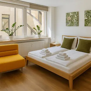 Mel&bens Domshof Zentrum Balkon , BRE Deutschland